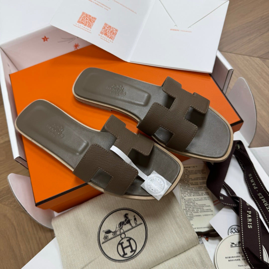 Hermes Sandal